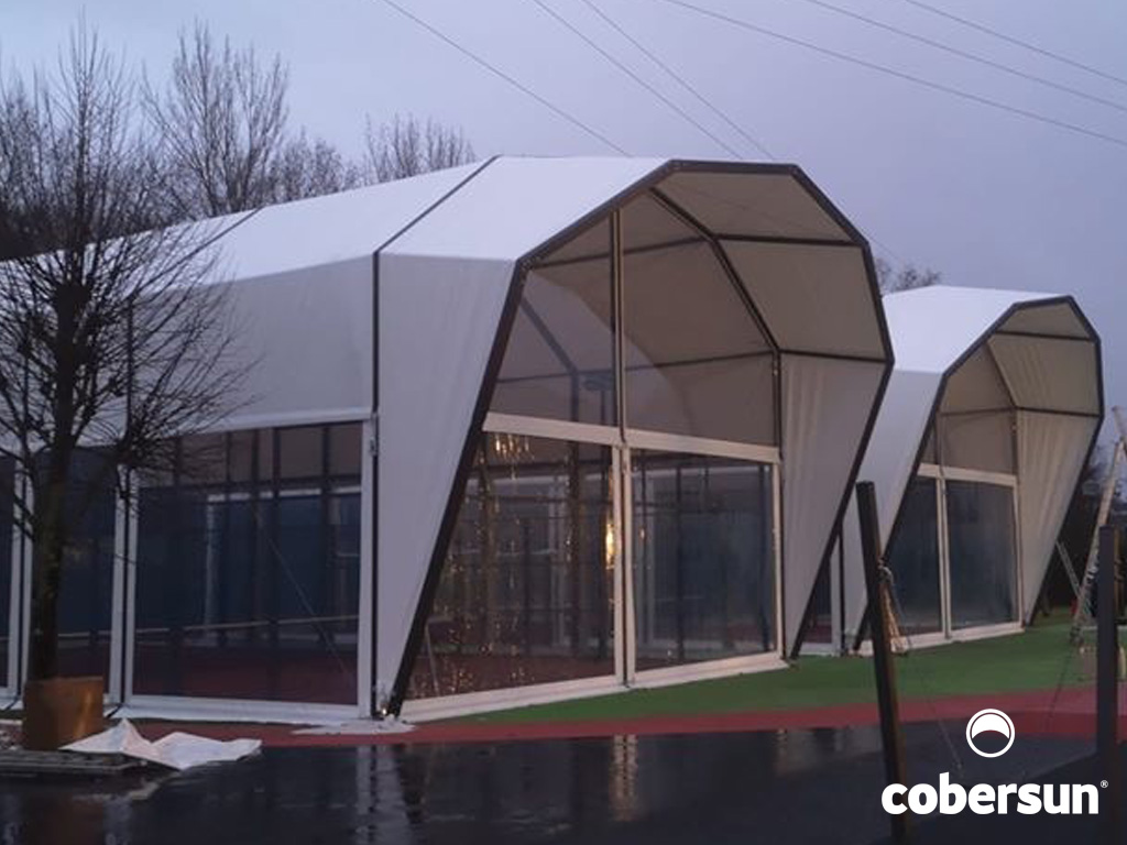 Tenda para eventos, recintos desportivos e cobertura de palcos formato Iglo - Cobersun