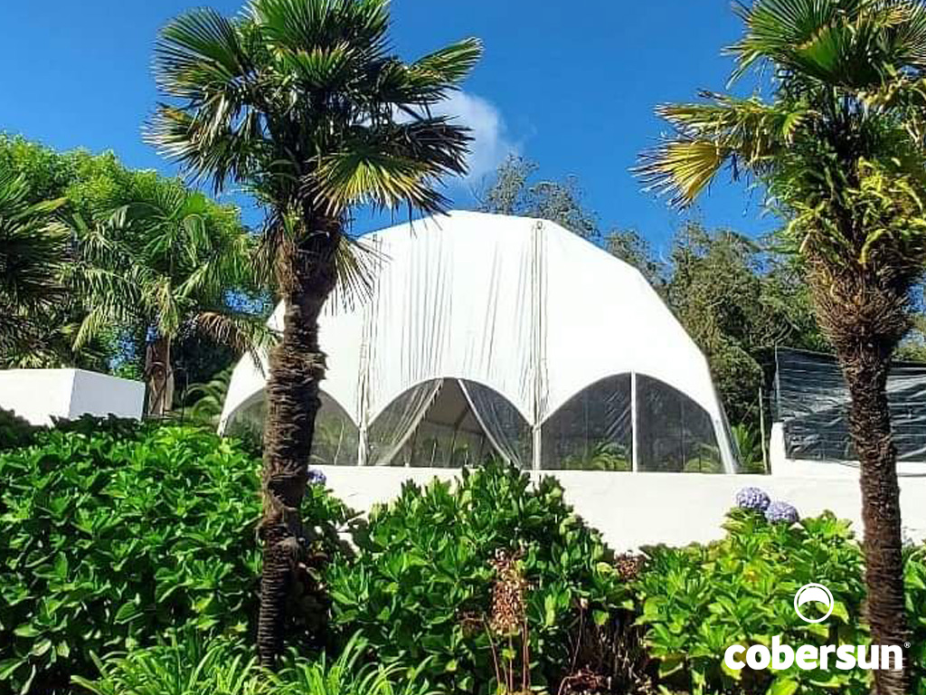 Tenda para eventos, recintos desportivos e cobertura de palcos formato Iglo - Cobersun