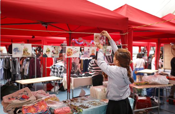 Aluguer de tendas para eventos Principais vantagens e desvantagens