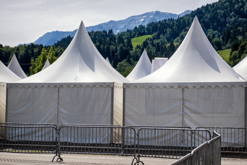 5 benefícios de usar tendas industriais nas operações